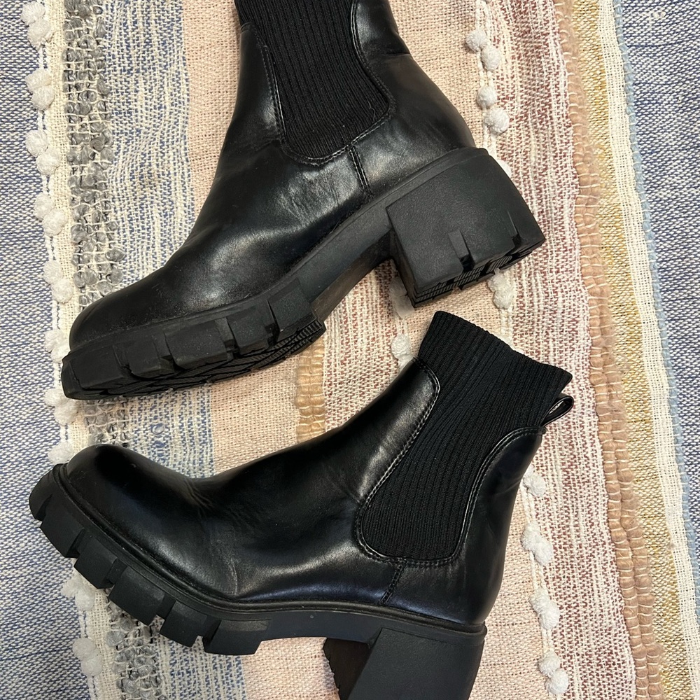 Steve Madden Black Platform Boots